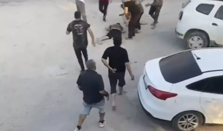 Kavgayı ayırmaya çalışanlara bıçaklı saldırı: 1 ölü, 3 yaralı