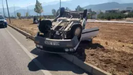 Hatay’da Otomobil Tırla Çarpıştı